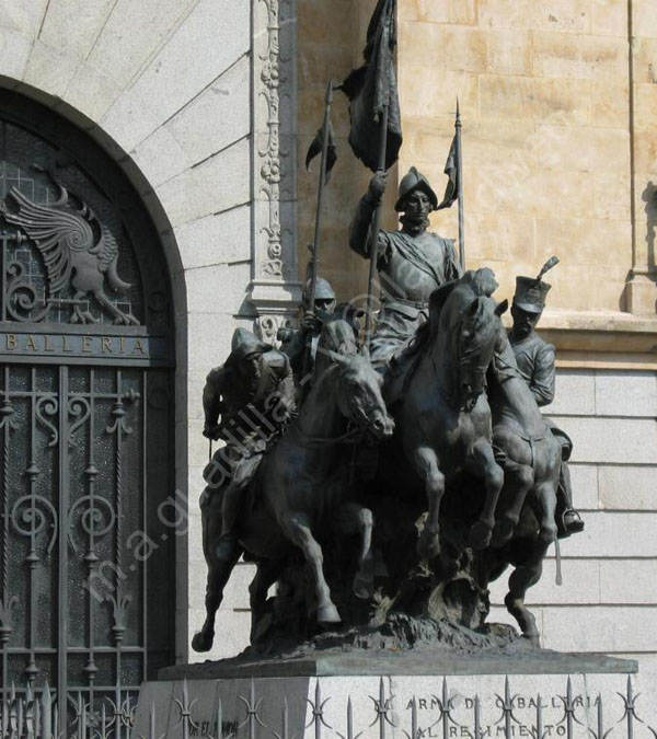 Valladolid - Monumento al Regimiento Alcantara de Mariano Benlliure 1931 001 2003