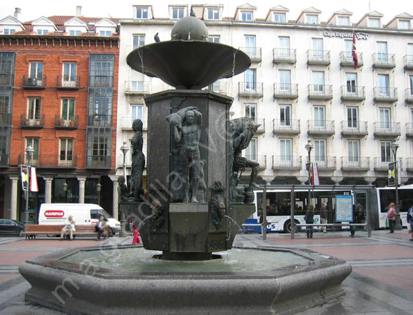 Valladolid - Plaza de Fuente Dorada 008 2008