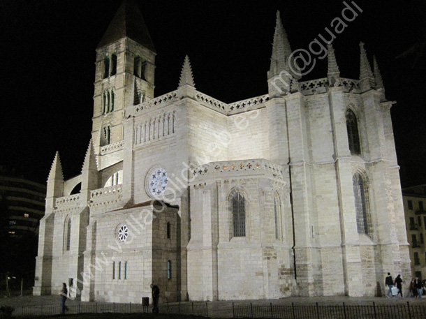 Valladolid - Iglesia de la Antigua 002