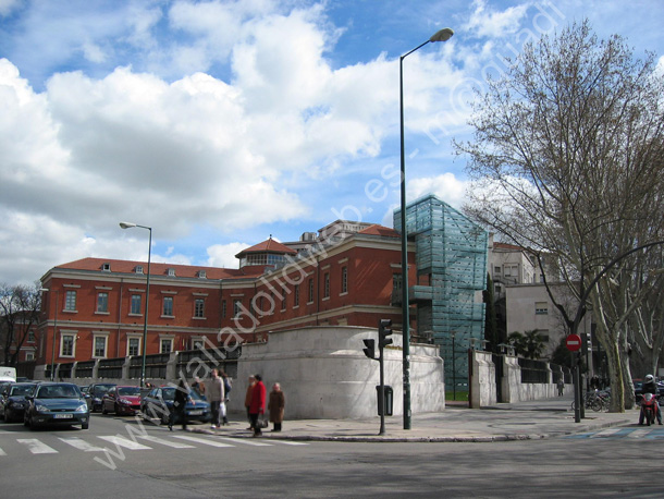 Valladolid - Avenida de Ramon y Cajal 103 Consevatorio de Musica - Antiguo Hospital 2008