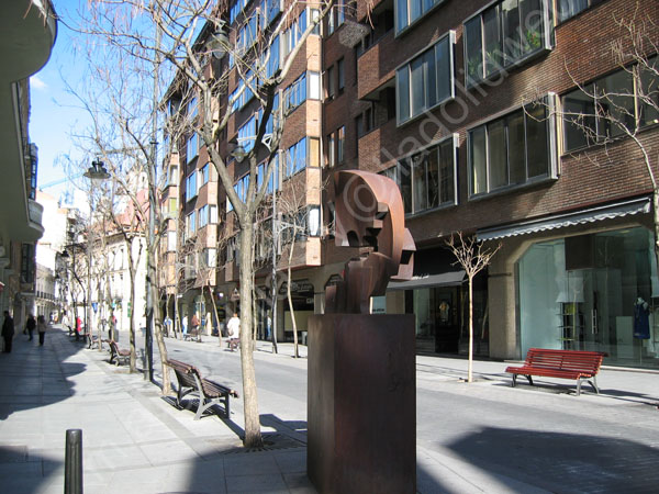 Valladolid - Calle Heroes del Alcazar 003 2008 A la amistad - Faustino Aizkorbe 1998