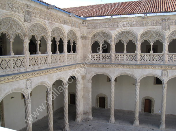 044 Valladolid - Museo Nacional Colegio de San Gregorio