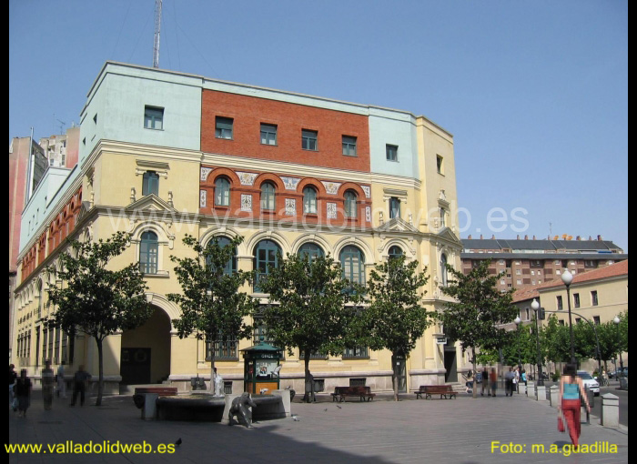 VALLADOLID - EDIFICIO DE CORREOS (101)