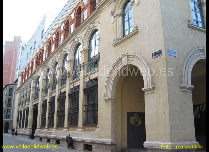 VALLADOLID - EDIFICIO DE CORREOS (109)