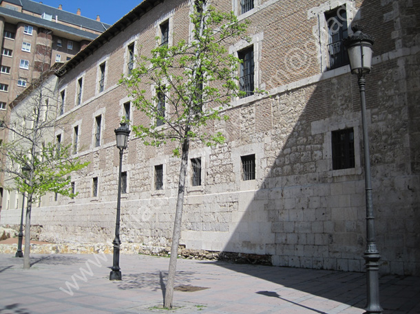 Valladolid - Antiguo cuartel de San Benito 007 2010