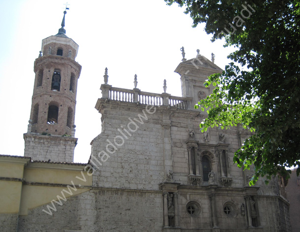 Valladolid - Iglesia del Salvador 003 2011