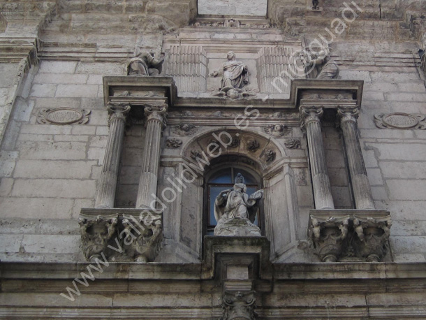 Valladolid - Iglesia del Salvador 007 2011