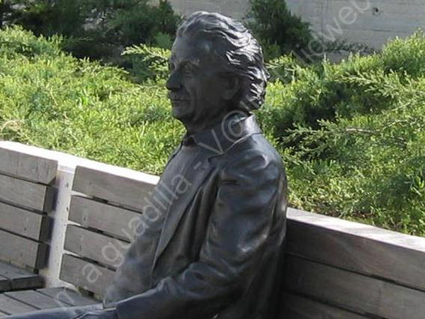 Valladolid - Monumento a Einstein - Museo de la Ciencia 002 2006