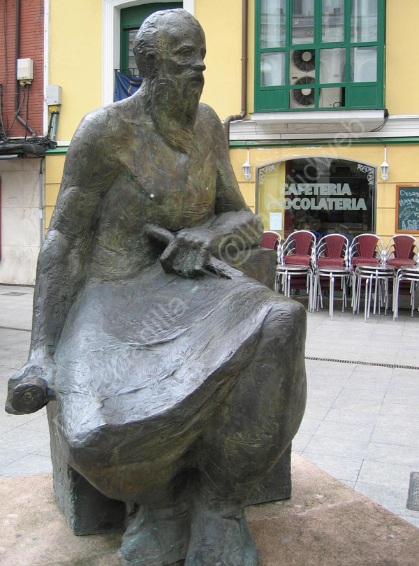Valladolid - Monumento al Imaginero de Jesus Trapote 2003 - Calle Angustias 002 - 2006