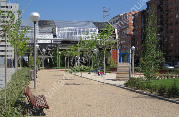 Valladolid - Jardin Paseo Arco de Ladrillo 001