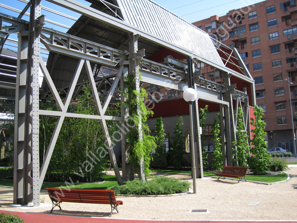 Valladolid - Jardin Paseo Arco de Ladrillo 002