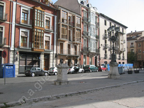 Valladolid - Plaza de la Solanilla 002 2008