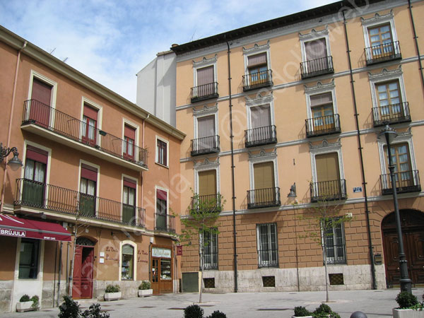 Valladolid - Plaza de los Arces 002 2006