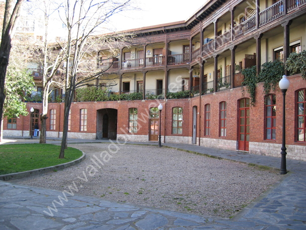 Valladolid - Plaza del Viejo Coso 012 2008