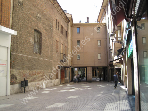 Valladolid - Plaza Marti y Monso 008 2010 Pasaje a Calle la Pasion